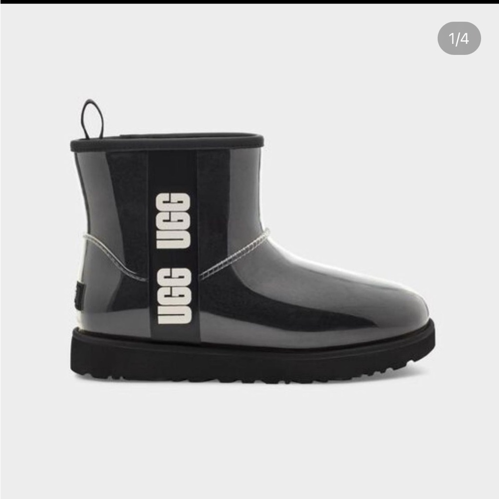 UGG rainboots size 7 like new